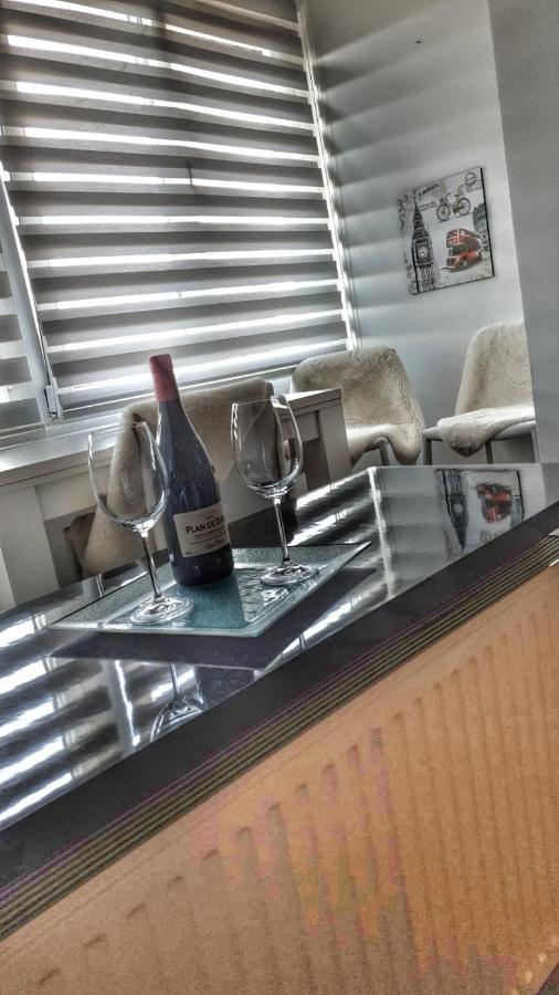 Nights & Smiles Sarajevo Apartment Bagian luar foto