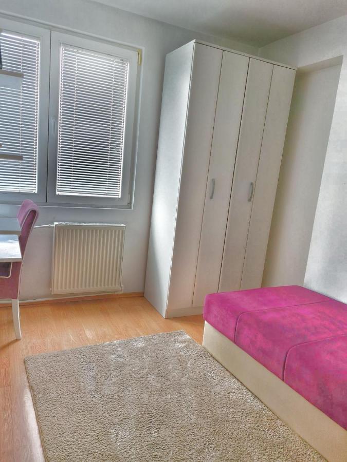 Nights & Smiles Sarajevo Apartment Bagian luar foto