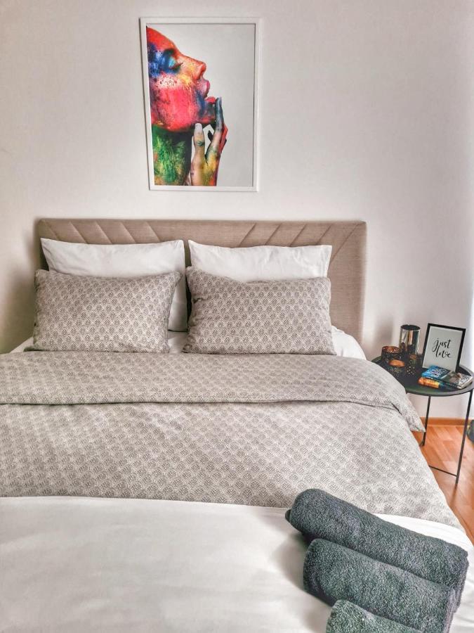 Nights & Smiles Sarajevo Apartment Bagian luar foto