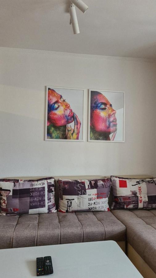 Nights & Smiles Sarajevo Apartment Bagian luar foto